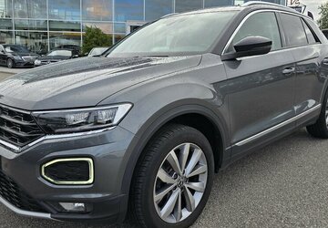 VW T-Roc 1.0 TSI STYLE/ACC/NAVI/KAMERA/DAB/1.HAND 80.335 km 17.900 &euro; Villingen-Schwenningen 78054