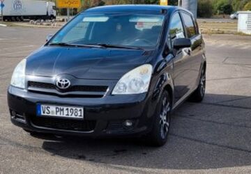 Toyota Corolla Verso 240.000 km 3.999 &euro; Schwenningen 78054