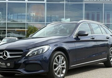 Mercedes-Benz C 220 d 4Matic KAMERA/NAVI/PANO/SITZHEIZUNG/AHK 146.497 km 17.900 &euro; Villingen-Schwenningen 78054