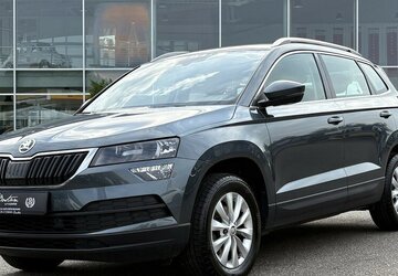 Skoda Karoq Ambition KAMERA/NAVI/CARPLAY/KEYLESS/AHK 89.698 km 16.900 &euro; Villingen-Schwenningen 78054