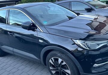 Opel Grandland (X) 132.050 km 16.000 &euro; Villingen-Schwenningen 78056