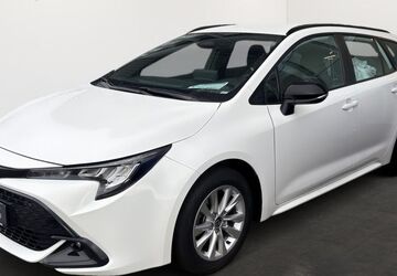 Toyota Corolla 14.005 km 27.990 &euro; Villingen-Schwenningen 78048