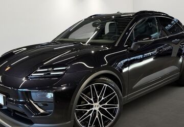 Porsche Macan 15.900 km 85.800 &euro; Villingen-Schwenningen 78048